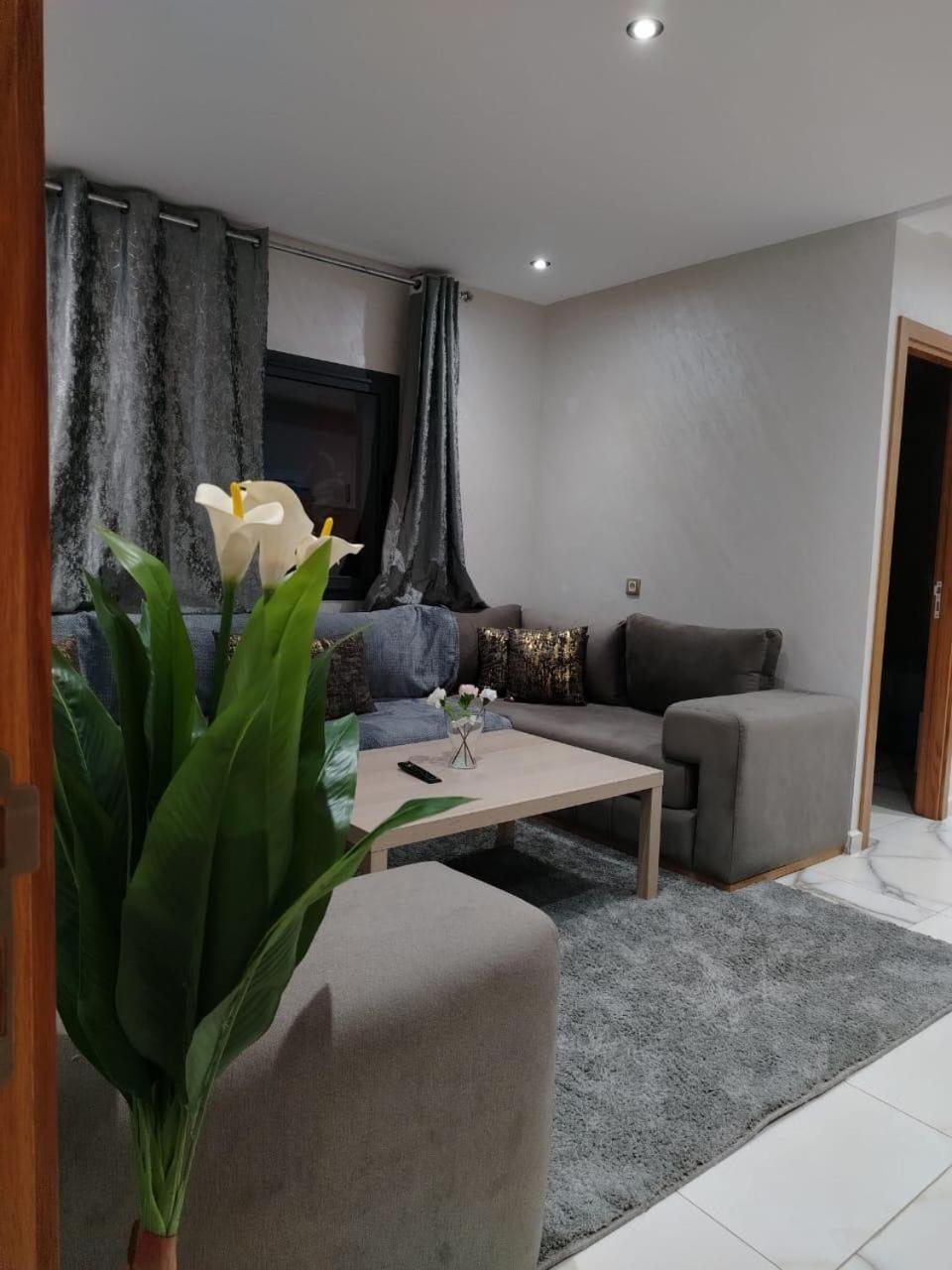 Chez Maria Apartment เกนิตรา ภายนอก รูปภาพ